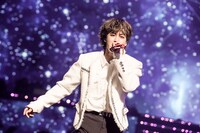 SONG（撮影：上飯坂一）