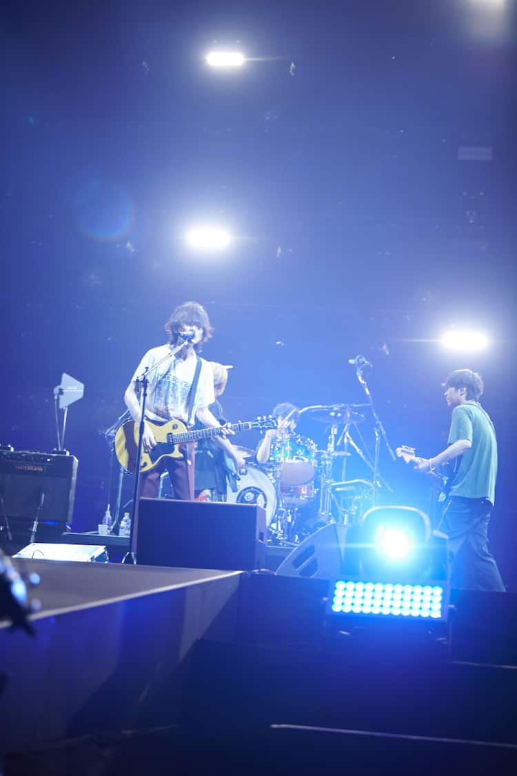 BUMP OF CHICKENツアー「be there」ファイナル、ファンの“存在”が紡い 