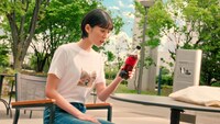 コカ・コーラの新CM「Coke STUDIO Magic」編より。