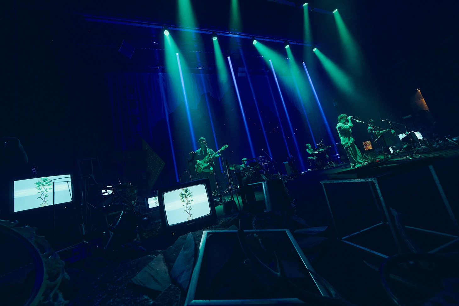 須田景凪「須田景凪 LIVE 2023 "Ghost Pop"」の様子。（Photo by TAKESHI SHINTO）