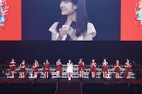 「Juice=Juice 10th ANNIVERSARY CONCERT TOUR ～10th Juice at BUDOKAN～」の様子。（提供：株式会社アップフロントグループ）