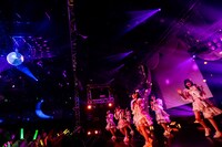 「#ババババンビ 吉沢朱音・池田メルダ卒業記念公演」の様子。