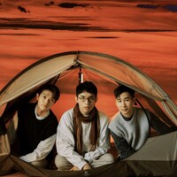 椅子樂團（The Chairs）