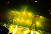 「In the Nude」のパフォーマンスの様子。（撮影：牧野孝彦）