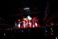 「LIVE 2023 Loud & Shuffle」大阪公演の様子。（撮影：牧野孝彦）