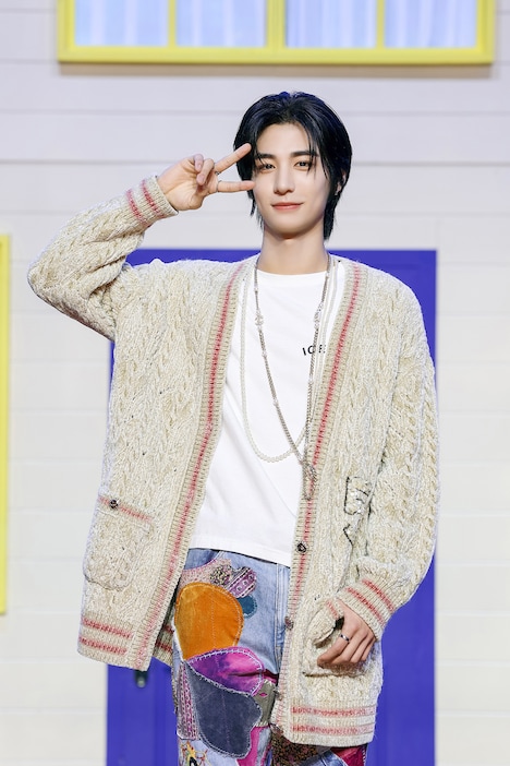 LEEHAN (c)KOZ Entertainment. All Rights Reserved.