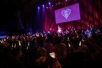 仲村悠菜生誕ソロライブ「純喫茶ミルクティー～1杯目～」の様子。