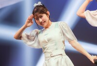 鈴木萌花（Photo by RYOHEI TSUKADA）