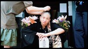 Repezen Foxx「Respect my life」ミュージックビデオより。