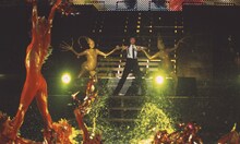 「松任谷由実 SURF & SNOW in Zushi Marina Vol.17」の様子。