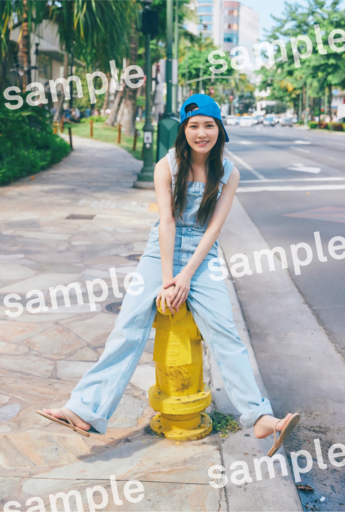 加藤史帆（日向坂46）の1st写真集「#会いたい」SHIBUYA TSUTAYA特典