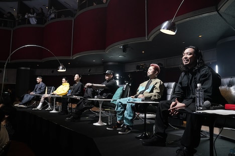 左からAKLO、WILYWNKA、Awich、ralph、SEEDA、R-指定。