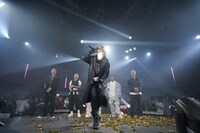 ShowyVICTORが新たな“ラップスタア”に選ばれた場面。