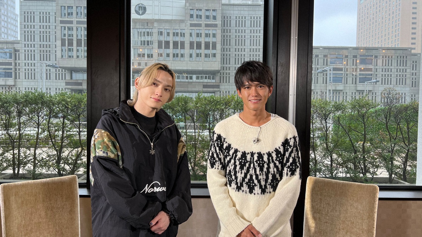 左からSKY-HIと大迫傑。（写真提供：NHK）