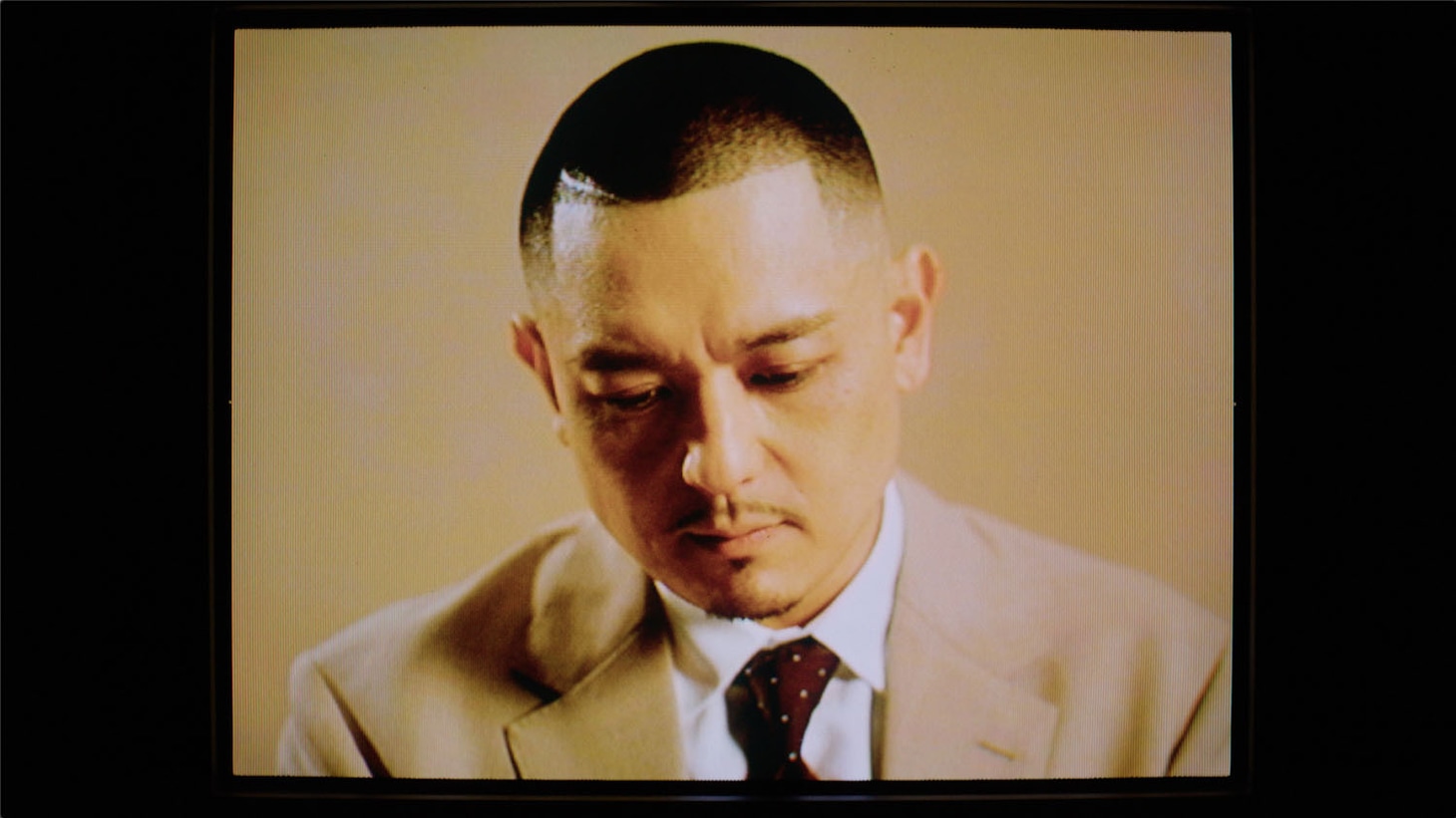 OZROSAURUS「2years」ミュージックビデオより。