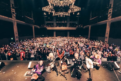 「『UFOと恋人』発売30年記念再現+XXライブ」の様子。(撮影:コザイリサ)