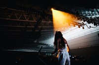 オープニングDJのnasthug。