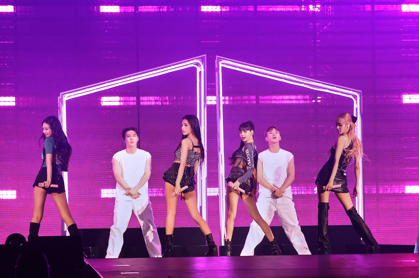 BLACKPINK「BLACKPINK WORLD TOUR [BORN PINK] JAPAN」東京・東京ドーム公演の様子。