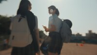 キリン「午後の紅茶」の新CM「あの夏の午後」編より。