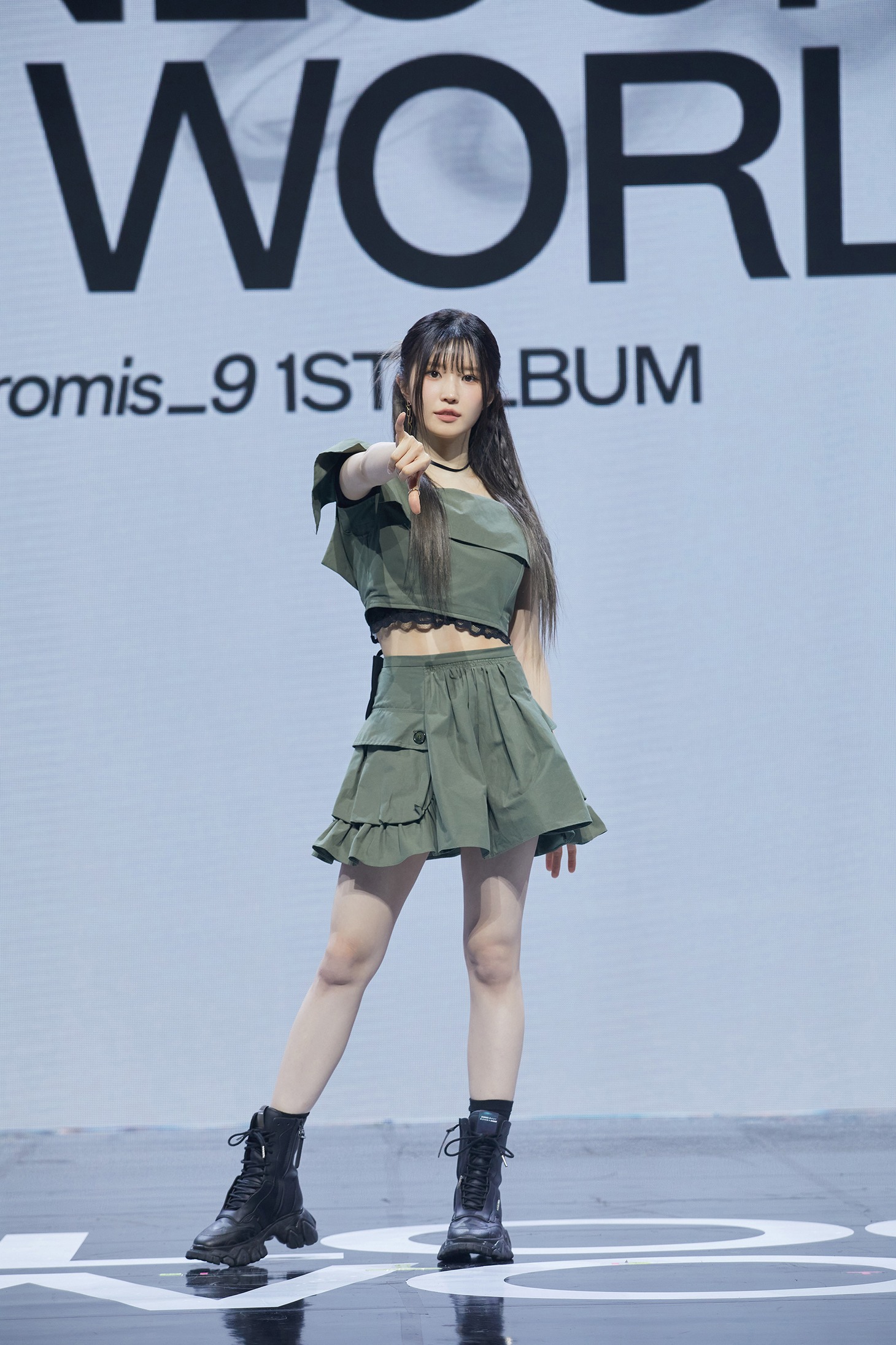 HA YOUNG  (P)&(C) PLEDIS Entertainment