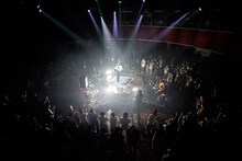 「Rei Spring Tour 2023 "versus DRUMMER" TOUR FINAL」の様子。（撮影：上飯坂一）