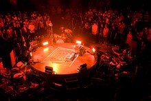 「Rei Spring Tour 2023 "versus DRUMMER" TOUR FINAL」の様子。（撮影：上飯坂一）