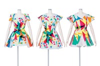 「Perfume COSTUME BOOK 2005-2020」より「LEVEL3」2013年。 (c)文化出版局