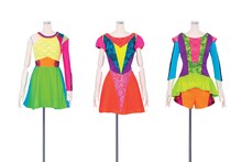 「Perfume COSTUME BOOK 2005-2020」より「Perfume 3rd Tour「JPN」」2012年。 (c)文化出版局