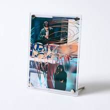 「Creepy Nuts Major Debut 5th Anniversary Live“2017~2022” in 日本武道館」完全生産限定盤に付属するアクリル楯。