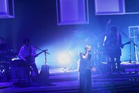 坂本真綾（撮影：羽田誠）