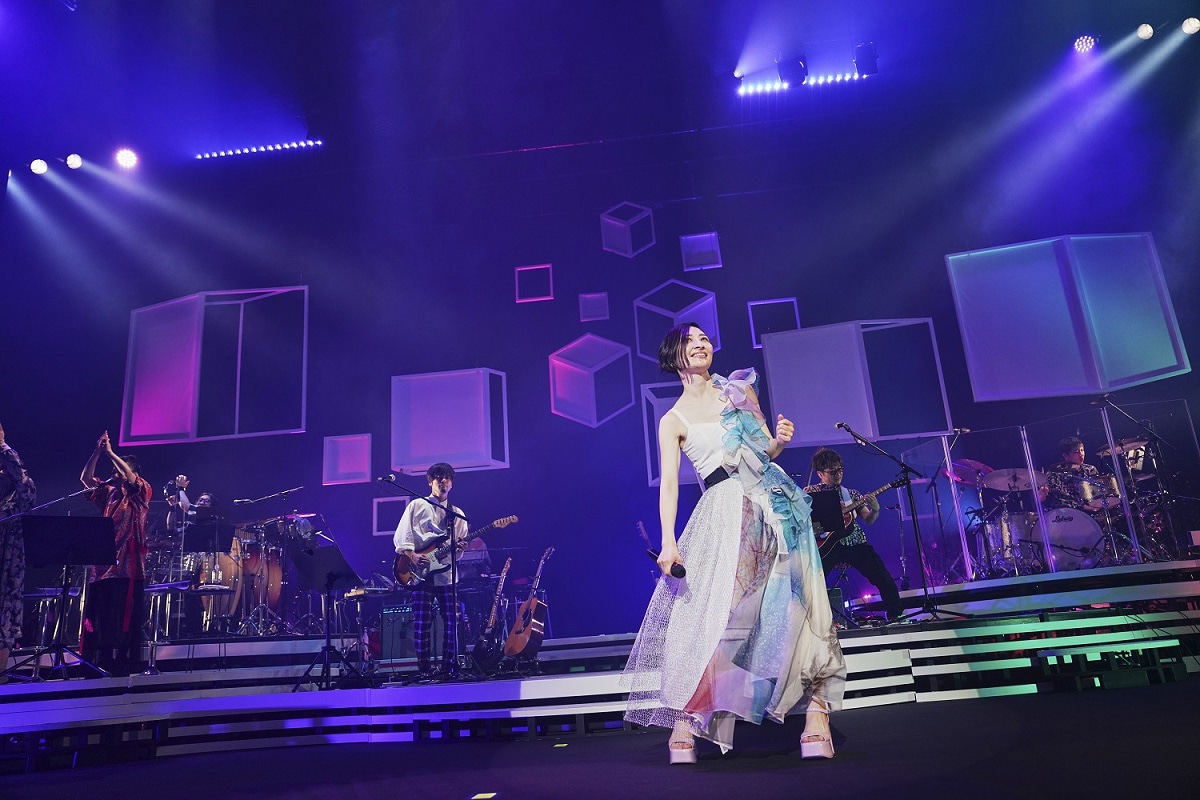 坂本真綾、最新アルバム「記憶の図書館」携えた3年ぶりツアー開幕「いいエネルギーをいただきました！」