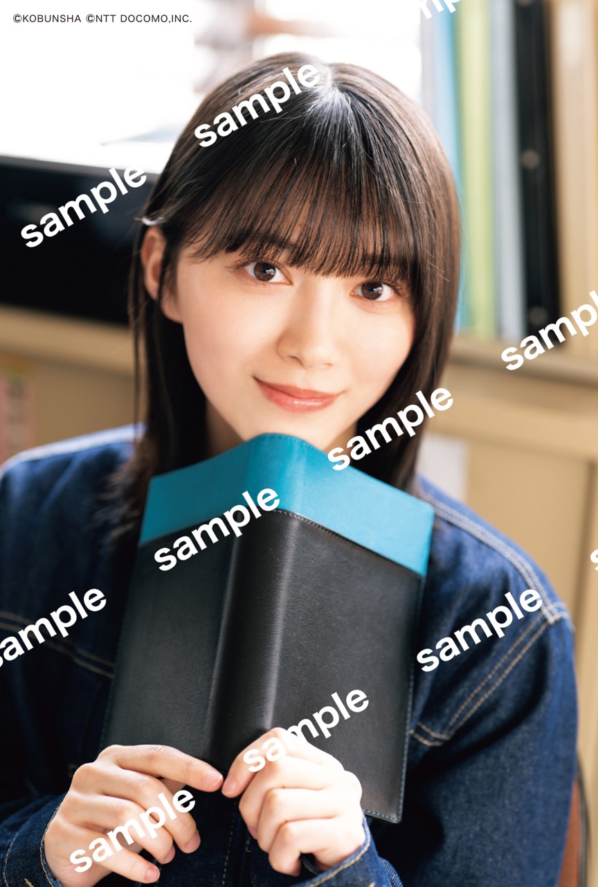 「アクトレス 公式メモリアルブック」TSUTAYA特典ポストカードのデザイン。