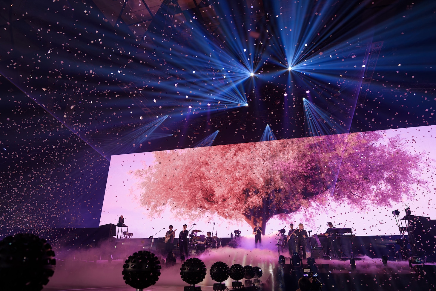 7ORDER「LIVE TOUR 2023 DUAL」東京・武蔵野の森総合スポーツプラザ公演の様子。