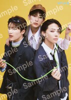 「NYLON JAPAN」8月号特別版のHMV&BOOKS購入特典の大判フォトカード絵柄。(c)NYLON JAPAN