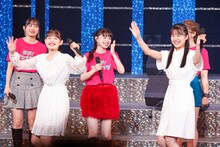 「さよなら中野サンプラザ音楽祭」アンジュルム単独公演の様子。