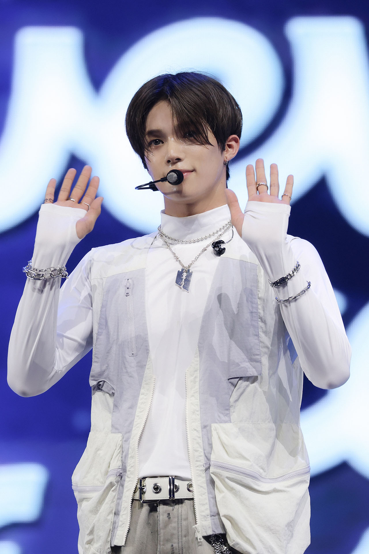 K (c)Weverse Con Festival