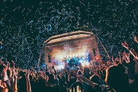 「祝・日比谷野音100周年 JUN SKY WALKER(S) 35th Anniversary Live」の様子。（Photo by umihayato）