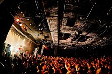 竹内アンナ「RELEASE TOUR 2023 -at FIVE-」東京・LIQUIDROOM公演の様子。（Photo by Kazushi Hamano）
