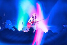 竹内アンナ「RELEASE TOUR 2023 -at FIVE-」東京・LIQUIDROOM公演の様子。（Photo by Kazushi Hamano）