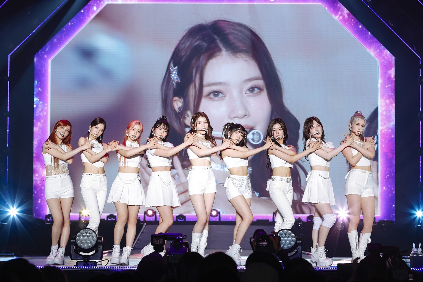 「Kep1er JAPAN CONCERT TOUR 2023 ＜FLY-BY＞」東京・国立代々木競技場第一体育館公演の様子。（撮影：上山陽介 / 木村泰之）