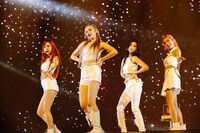 「Kep1er JAPAN CONCERT TOUR 2023 ＜FLY-BY＞」東京・国立代々木競技場第一体育館公演の様子。（撮影：上山陽介 / 木村泰之）