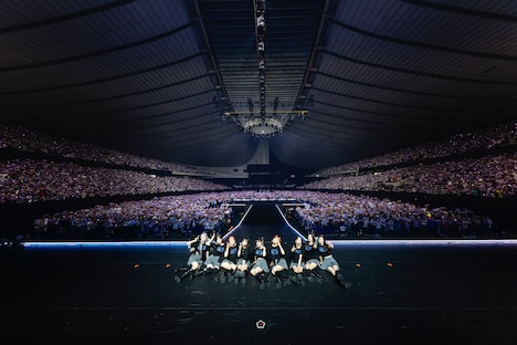 「Kep1er JAPAN CONCERT TOUR 2023 ＜FLY-BY＞」東京・国立代々木競技場第一体育館公演の様子。（撮影：上山陽介 / 木村泰之）