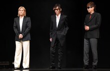 左から小室哲哉、宇都宮隆、木根尚登。