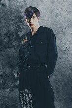 期待のルーキー・沢村良に扮する金城碧海。