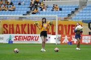 律月ひかる (c)VEGALTA SENDAI