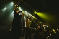 JJJとMONJU。（撮影：cherry chill will.）