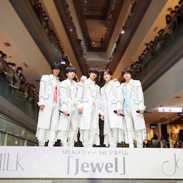 M!LKが1stアルバム発売記念し3年半ぶりフリーライブ、2500人のみ!るきーず駆け付ける