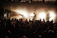 崎山蒼志「崎山蒼志 TOUR 2023『はたち・みずのかたち』」ファイナル公演の様子。（撮影： 田辺佳子）