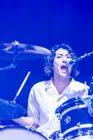 渡邊一丘（Dr）（Photo by Viola Kam [V'z Twinkle]）