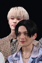 （手前から）八木勇征（FANTASTICS from EXILE TRIBE）、マサヒロ（超特急）。